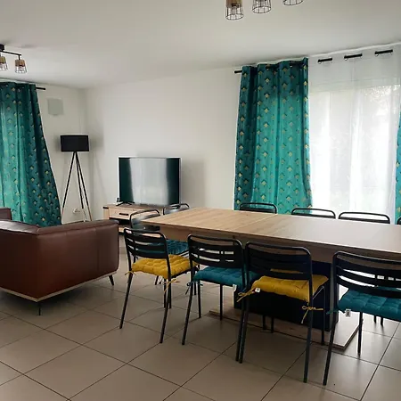 Villa Grande Maison Avec Piscine Dieupentale