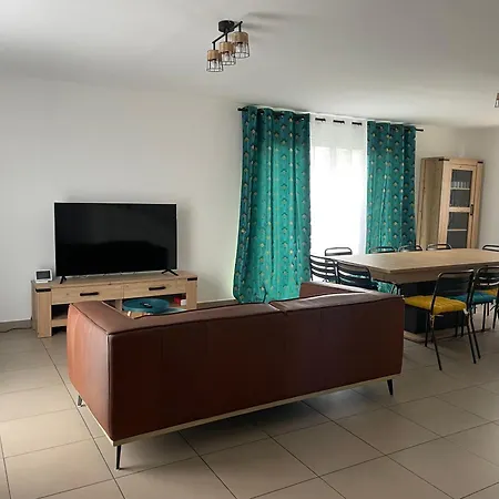 Grande Maison Avec Piscine