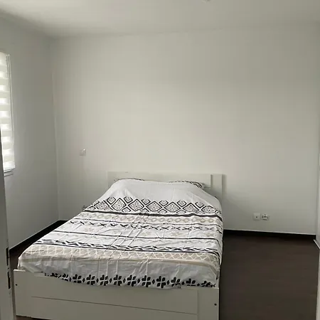 Grande Maison Avec Piscine Dieupentale